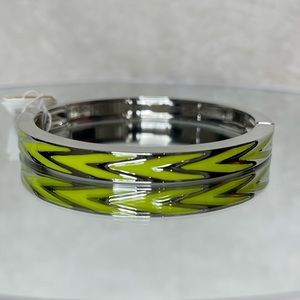 BNIB Lia Sophia Vertex Bracelet in Citron, Size Small, silver tone